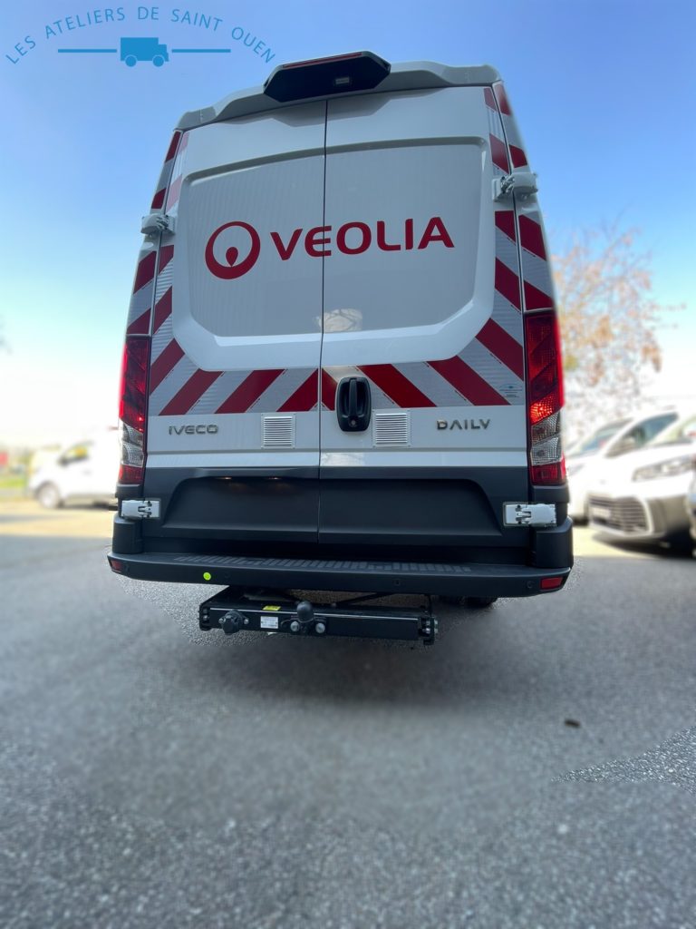 Daily avec bandes réfléchissantes et flocage