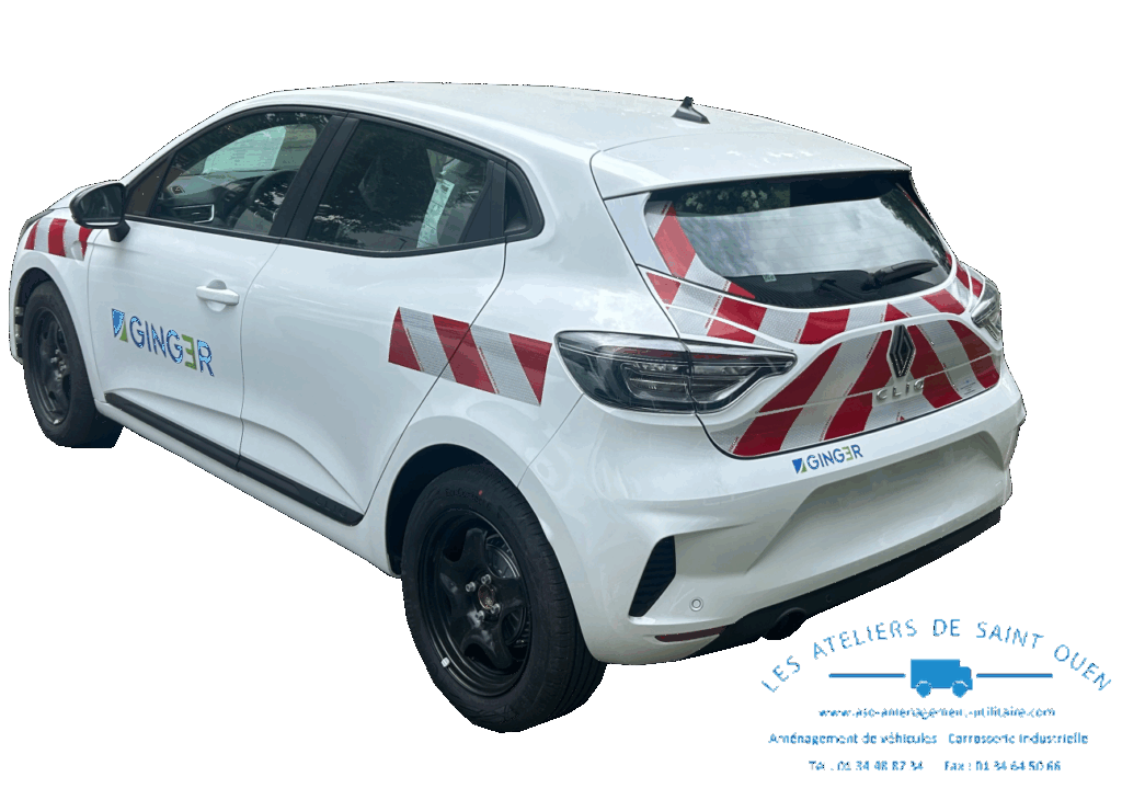 Clio avec flocage et bandes réfléchissantes